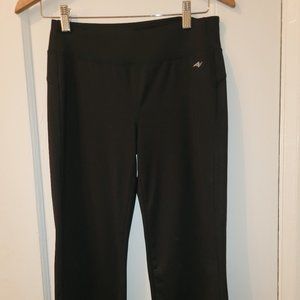 3/$20 Athletic Works black capri pants